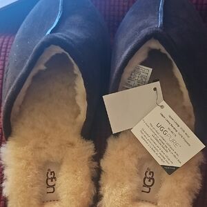 UGG Women's Slippers - Black and Cream